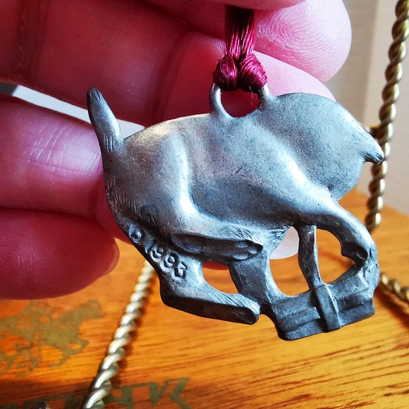 Vintage Pewter Kitty Cat Ornament Pendant - Picture 4 of 14